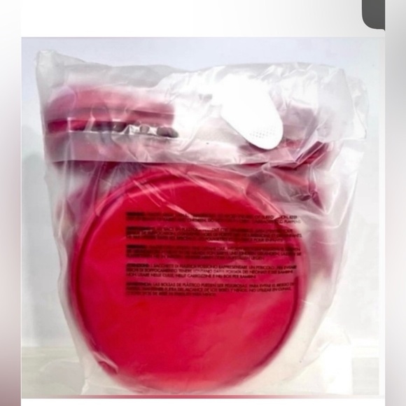 Marc Jacobs Red Round Crossbody Bag - Picture 6 of 12